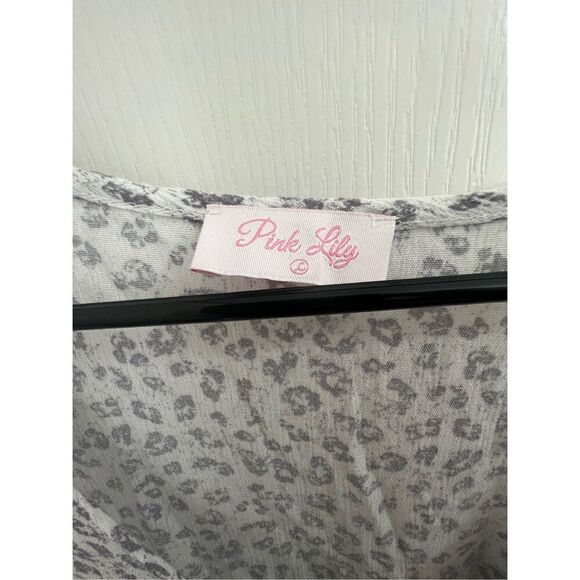 Pink Lily Leopard Print Loose Fit Lightweight Blouse With Tie Front - Picture 3 of 4